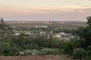 13 Trail View, New Braunfels, TX 78130 - Photo 1