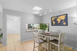 306 Waterford Dr, Victoria, TX 77901 - Photo 12