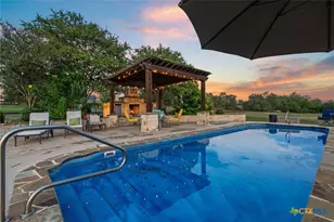 330 Ferryboat Ln, New Braunfels, TX 78130 - Photo 2