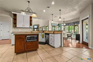 330 Ferryboat Ln, New Braunfels, TX 78130 - Photo 14