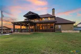 330 Ferryboat Ln, New Braunfels, TX 78130 - Photo 42