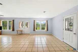 83 Lakeoak, Victoria, TX 77905 - Photo 16