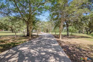 2018 Co Rd 125, Edna, TX 77957 - Photo 4