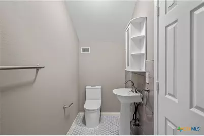 2018 County Road 125, Edna, TX 77957 - Photo 40