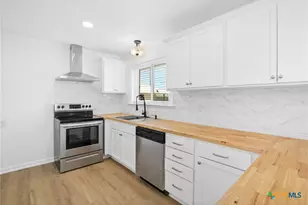 208 Eleanor St, Victoria, TX 77904 - Photo 18