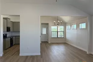 5302 Lassen Ln, Belton, TX 76513 - Photo 4