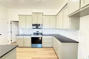 5302 Lassen Ln, Belton, TX 76513 - Photo 8