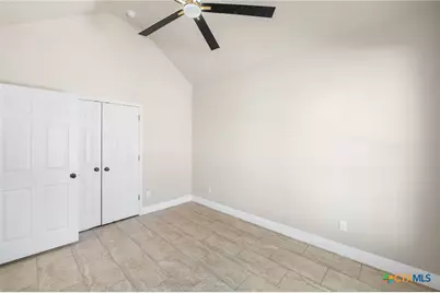 23102 Shady Forest Dr, Elmendorf, TX 78112 - Photo 28