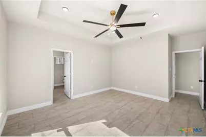 23102 Shady Forest Dr, Elmendorf, TX 78112 - Photo 12