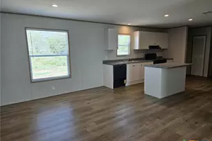 139 Azalea Ct, Dale, TX 78616 - Photo 2