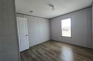 139 Azalea Ct, Dale, TX 78616 - Photo 10