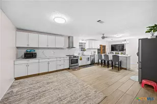 243 County Rd 4314, Lampasas, TX 76550 - Photo 8