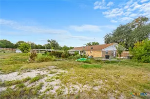 243 County Rd 4314, Lampasas, TX 76550 - Photo 26