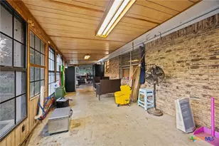 243 County Rd 4314, Lampasas, TX 76550 - Photo 16