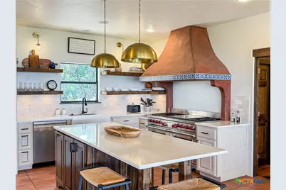 2000 Village Oak, Canyon Lake, TX 78133 - Photo 18