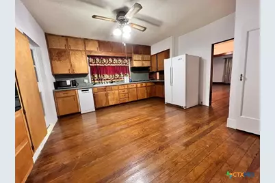 310 W Avenue A Avenue, Copperas Cove, TX 76522 - Photo 10