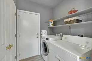 2113 Sungate Dr, New Braunfels, TX 78130 - Photo 16