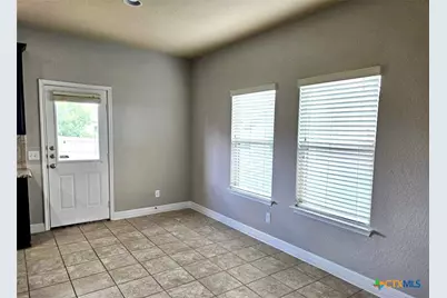 729 Community Drive, New Braunfels, TX 78132 - Photo 4