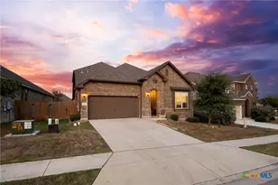 1573 Las Fontanasa, New Braunfels, TX 78132 - Photo 2
