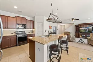 1573 Las Fontanasa, New Braunfels, TX 78132 - Photo 10