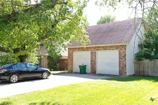 105 Tropical Dr, Victoria, TX 77904 - Photo 4