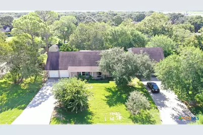 105 Tropical Drive, Victoria, TX 77904 - Photo 6