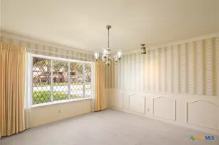 203 Whispering Creek St, Victoria, TX 77904 - Photo 8