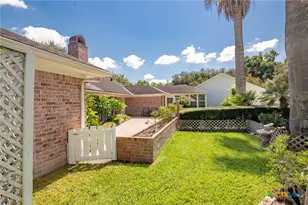 203 Whispering Creek St, Victoria, TX 77904 - Photo 38