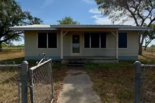 927 US Hwy 77A, Cuero, TX 77954 - Photo 2