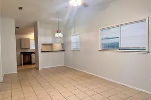 614 Mill St, San Marcos, TX 78666 - Photo 10