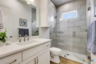 233 Lakefront Dr, Lago Vista, TX 78645 - Photo 24