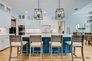 233 Lakefront Dr, Lago Vista, TX 78645 - Photo 8