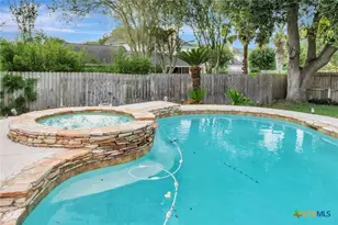 107 Masters Ct, Victoria, TX 77904 - Photo 48