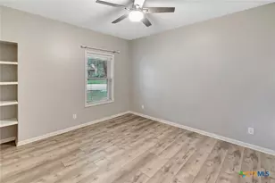 107 Masters Ct, Victoria, TX 77904 - Photo 24