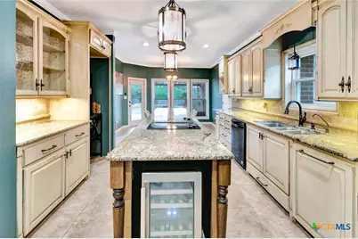 107 Masters Court, Victoria, TX 77904 - Photo 10