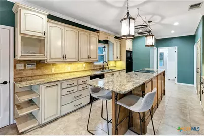 107 Masters Court, Victoria, TX 77904 - Photo 14