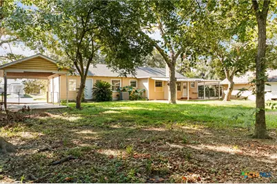 606 W Gayle Street, Edna, TX 77957 - Photo 18