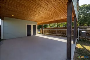 1124 Katy St, New Braunfels, TX 78130 - Photo 22