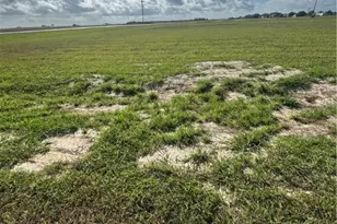 103 Golden Glow St, Victoria, TX 77905 - Photo 2