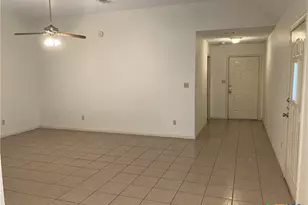 1302 N Bishop, San Marcos, TX 78666 - Photo 2