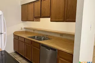 1302 N Bishop, San Marcos, TX 78666 - Photo 4