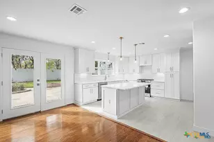 101 E Loma Vista Ave, Victoria, TX 77901 - Photo 10