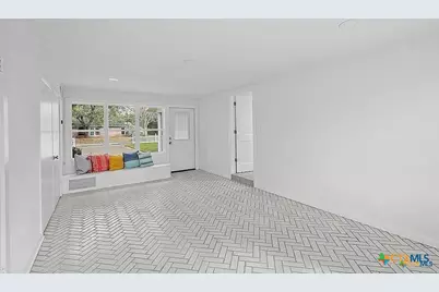 101 E Loma Vista Avenue, Victoria, TX 77901 - Photo 12