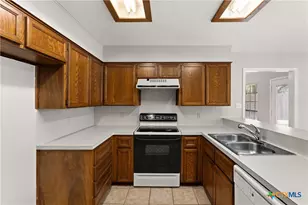 14 St Andrews Pl, Belton, TX 76513 - Photo 8