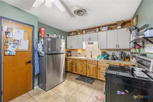 607 S Summer St, Lampasas, TX 76550 - Photo 8