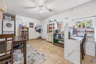 607 S Summer St, Lampasas, TX 76550 - Photo 18