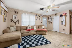 607 S Summer St, Lampasas, TX 76550 - Photo 10