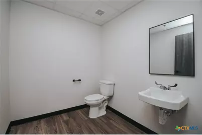 3706 N Navarro Street #100, Victoria, TX 77901 - Photo 16