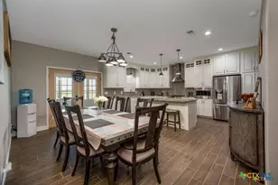 802 Mc Donald Rd, Port Lavaca, TX 77979 - Photo 14