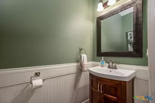 802 Mc Donald Rd, Port Lavaca, TX 77979 - Photo 20